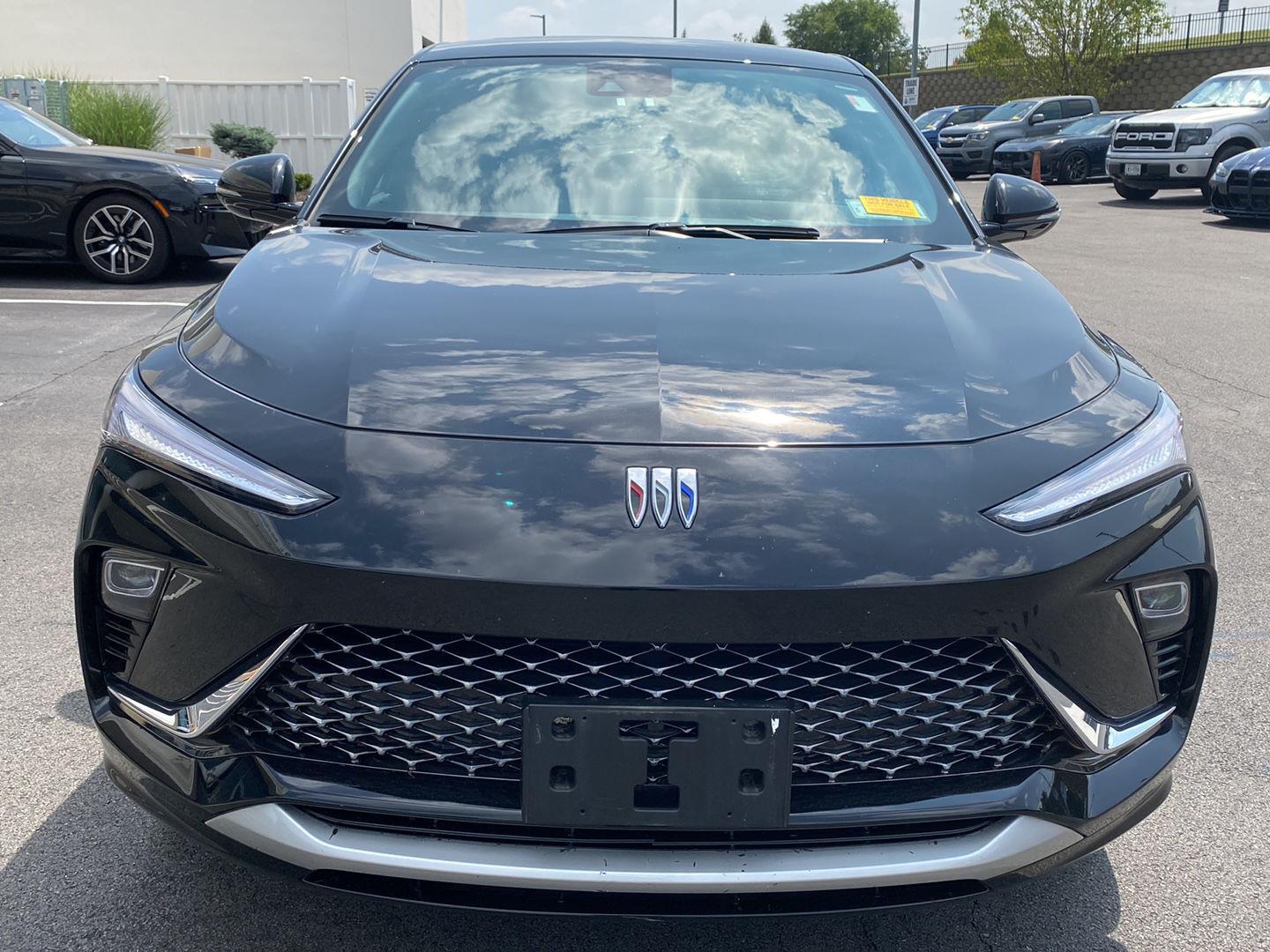 Used 2024 Ebony Twilight Metallic Buick Avenir image 5
