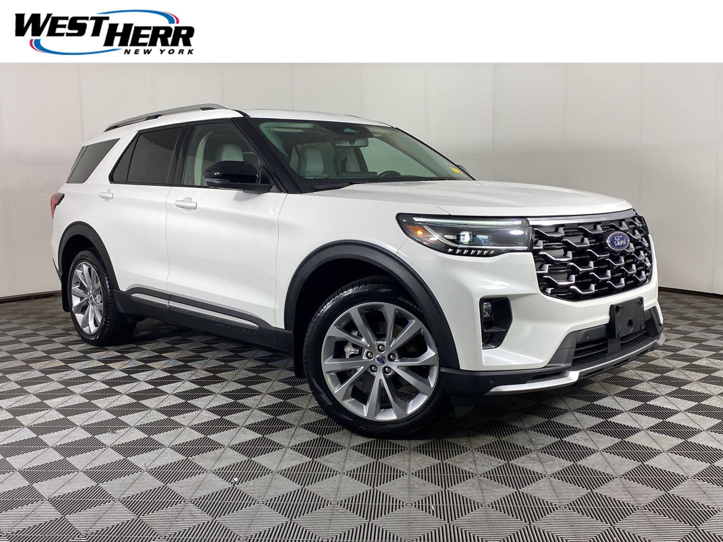 2025 Ford Explorer Platinum AWD   