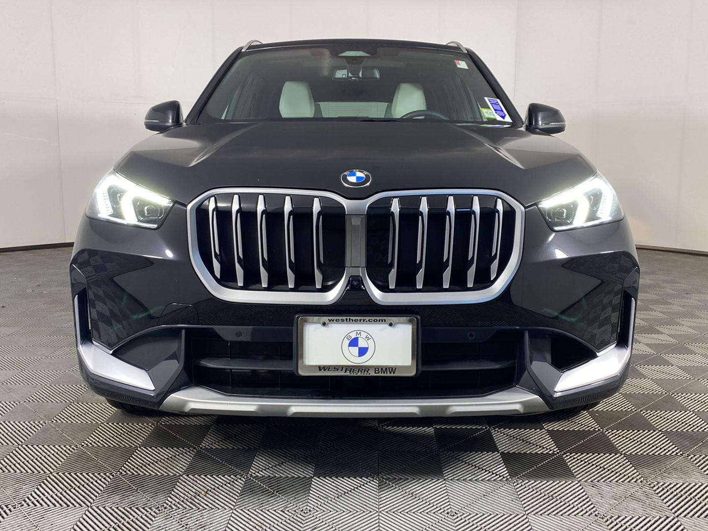 Used 2026 Black Sapphire Metallic BMW xDrive28i image 13