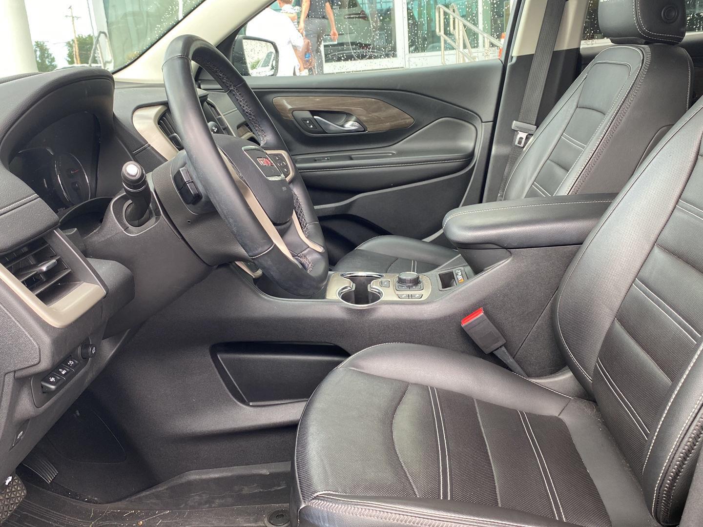 Used 2023 Ebony Twilight Metallic GMC Denali image 6