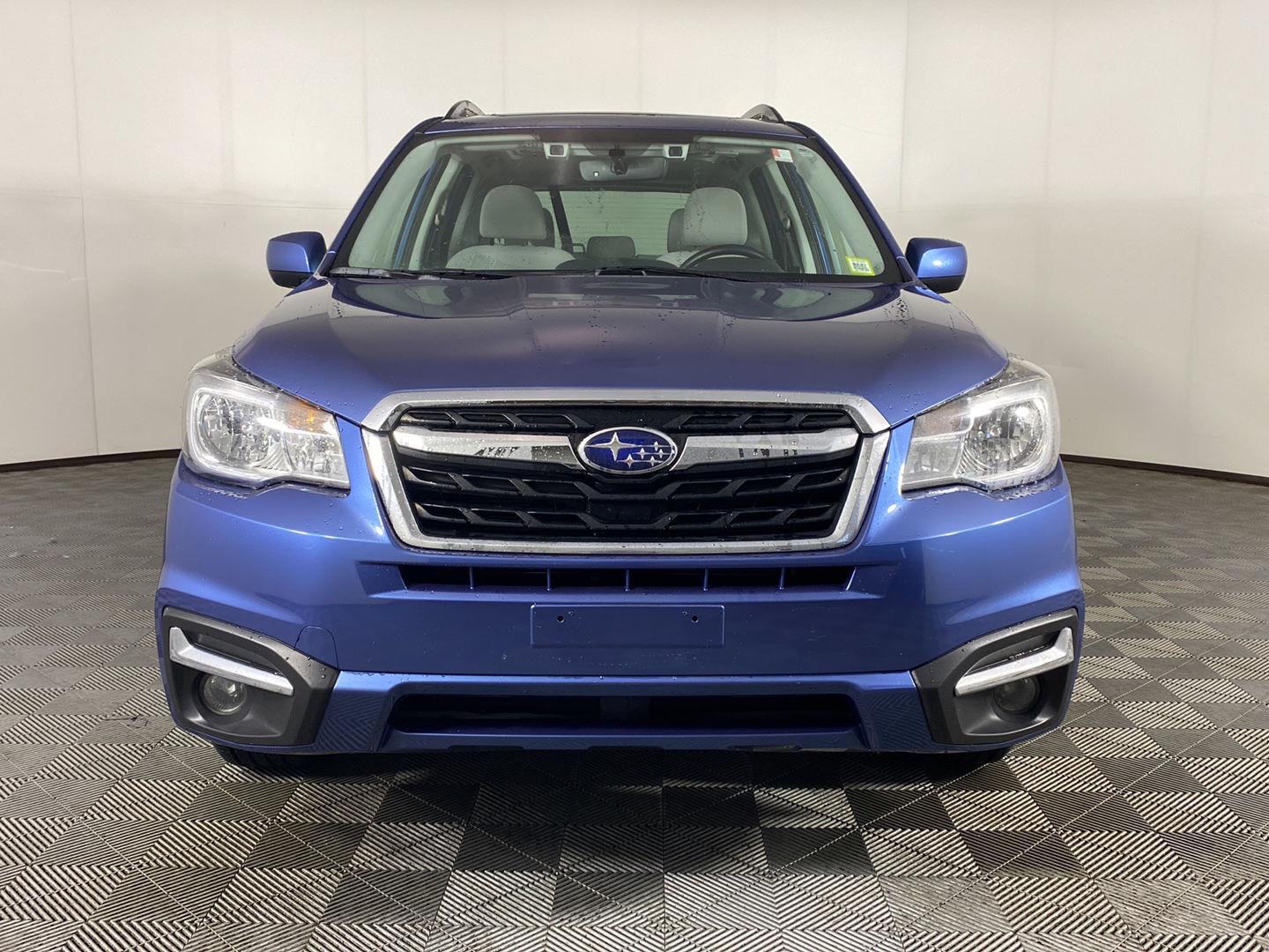 Used 2018 Quartz Blue Pearl Subaru Premium image 13