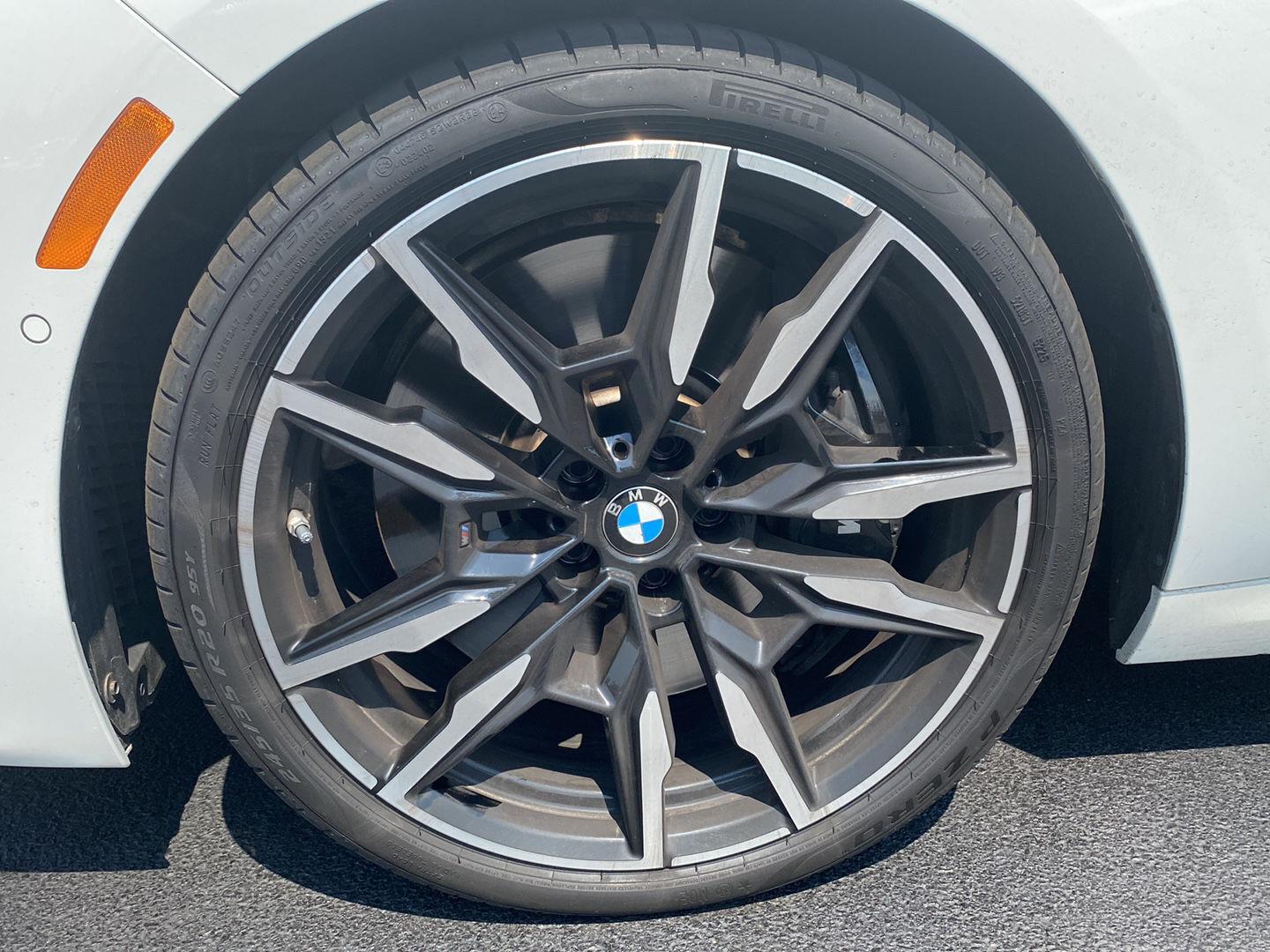 Used 2025 Alpine White BMW M850i xDrive image 9