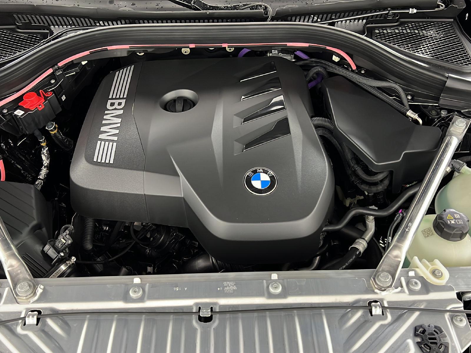 New 2026 Black Sapphire Metallic BMW 30 xDrive image 17