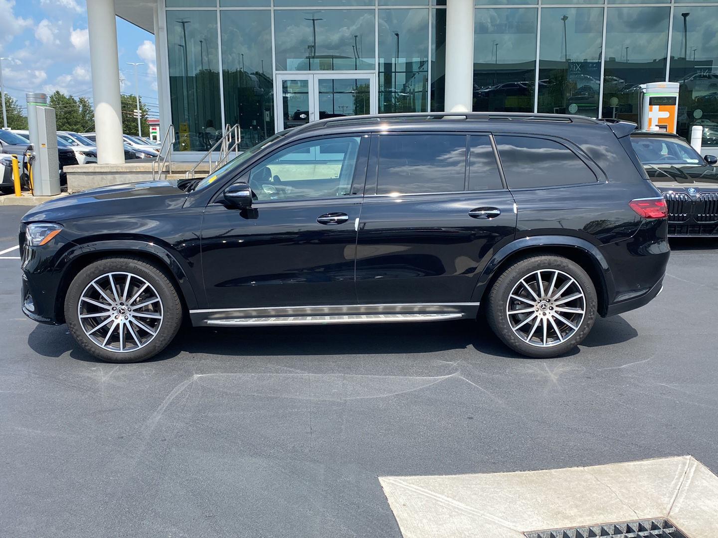 Used 2024 Obsidian Black Metallic Mercedes-Benz GLS 580 image 6