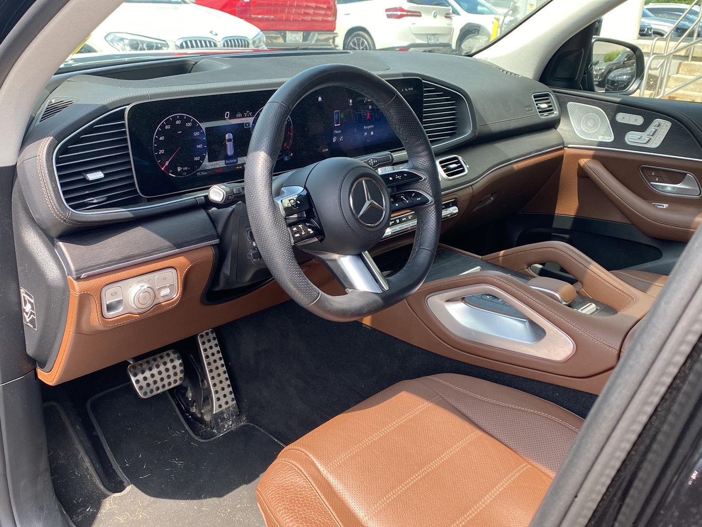 Used 2024 Obsidian Black Metallic Mercedes-Benz GLS 580 image 9