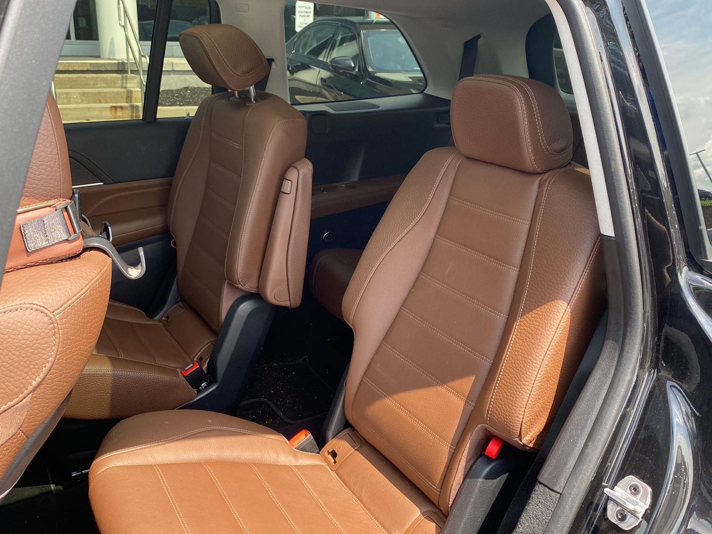 Used 2024 Obsidian Black Metallic Mercedes-Benz GLS 580 image 20