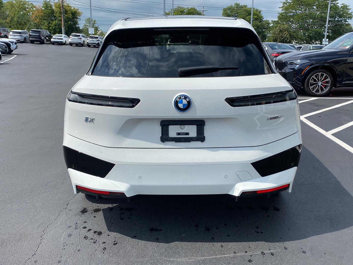 Certified Used 2024 Wh Bmw  image 4