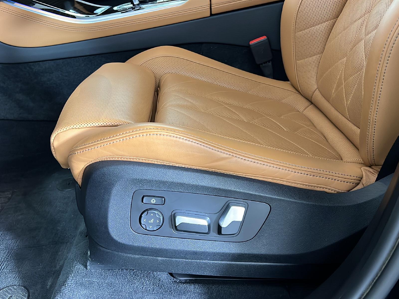 Used 2023 Carbon Black Metallic BMW xDrive40i image 15