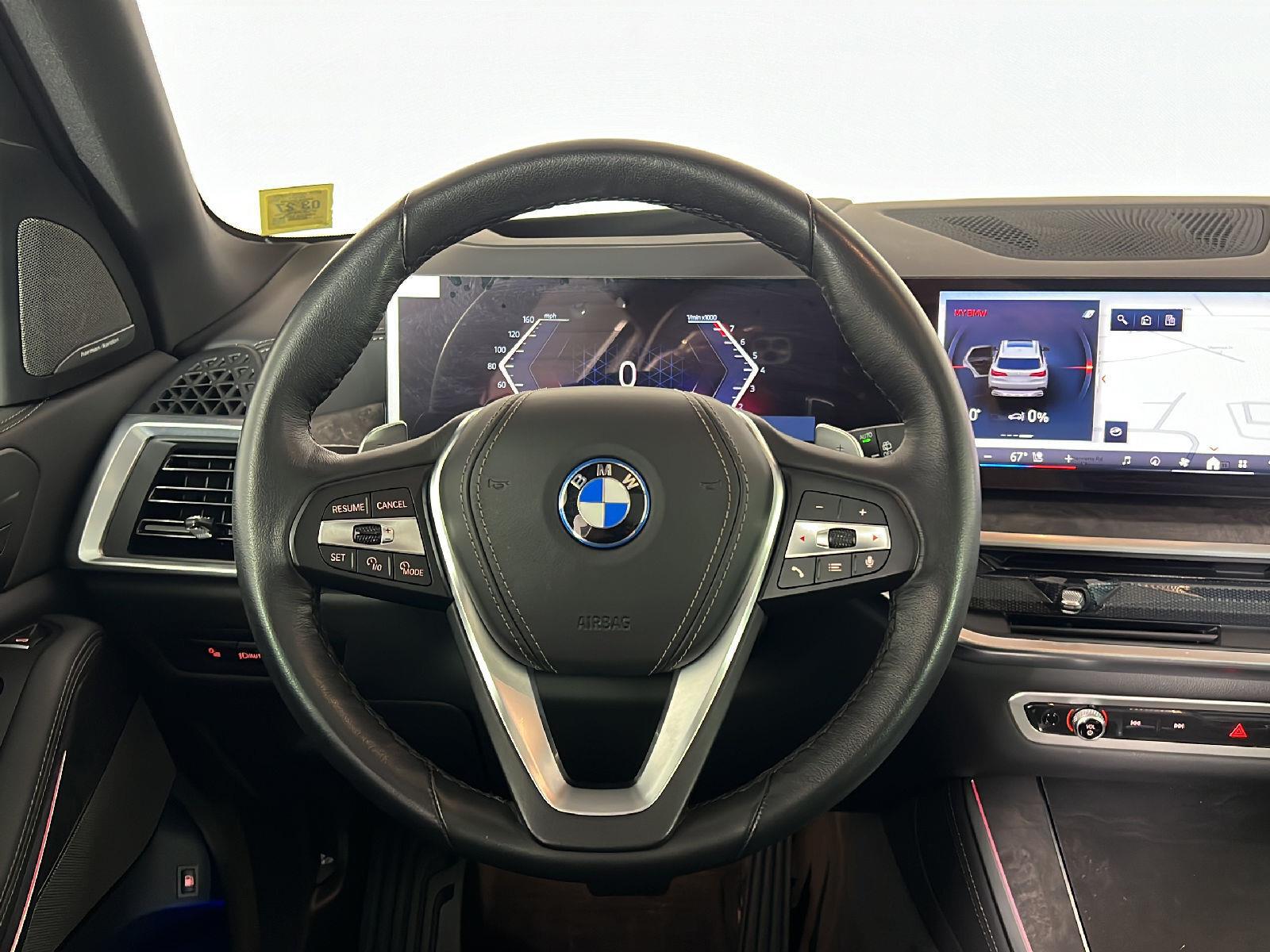 New 2026 Mineral White Metallic BMW xDrive50e image 12
