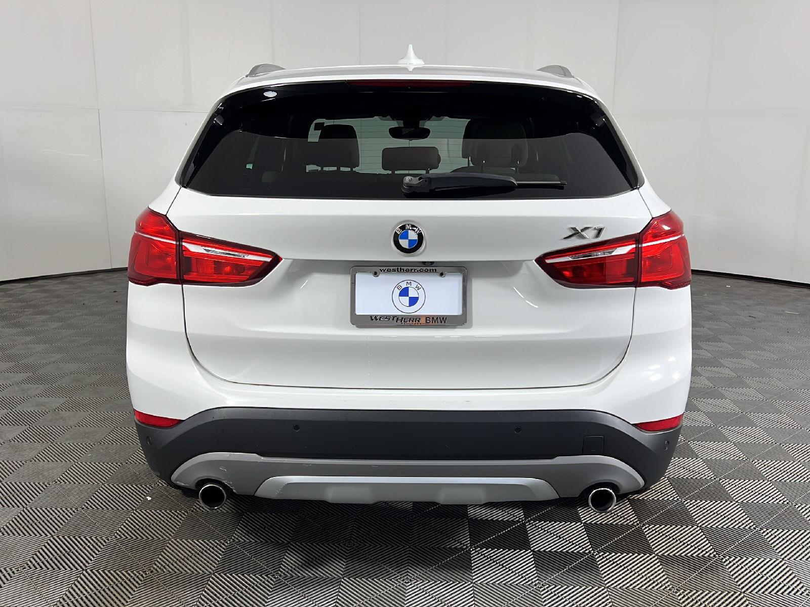 Used 2018 Alpine White Bmw  image 6