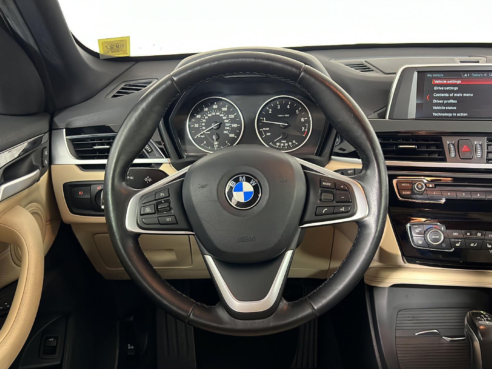 Used 2018 Alpine White Bmw  image 17