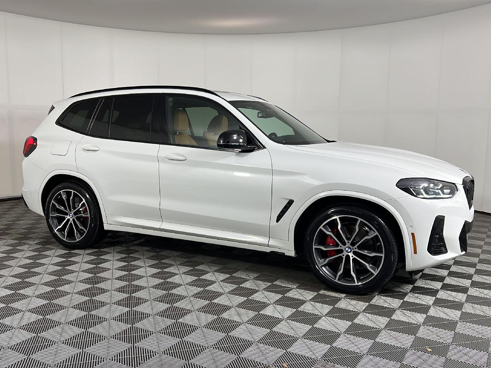 Used 2022 Alpine White BMW M40i image 3