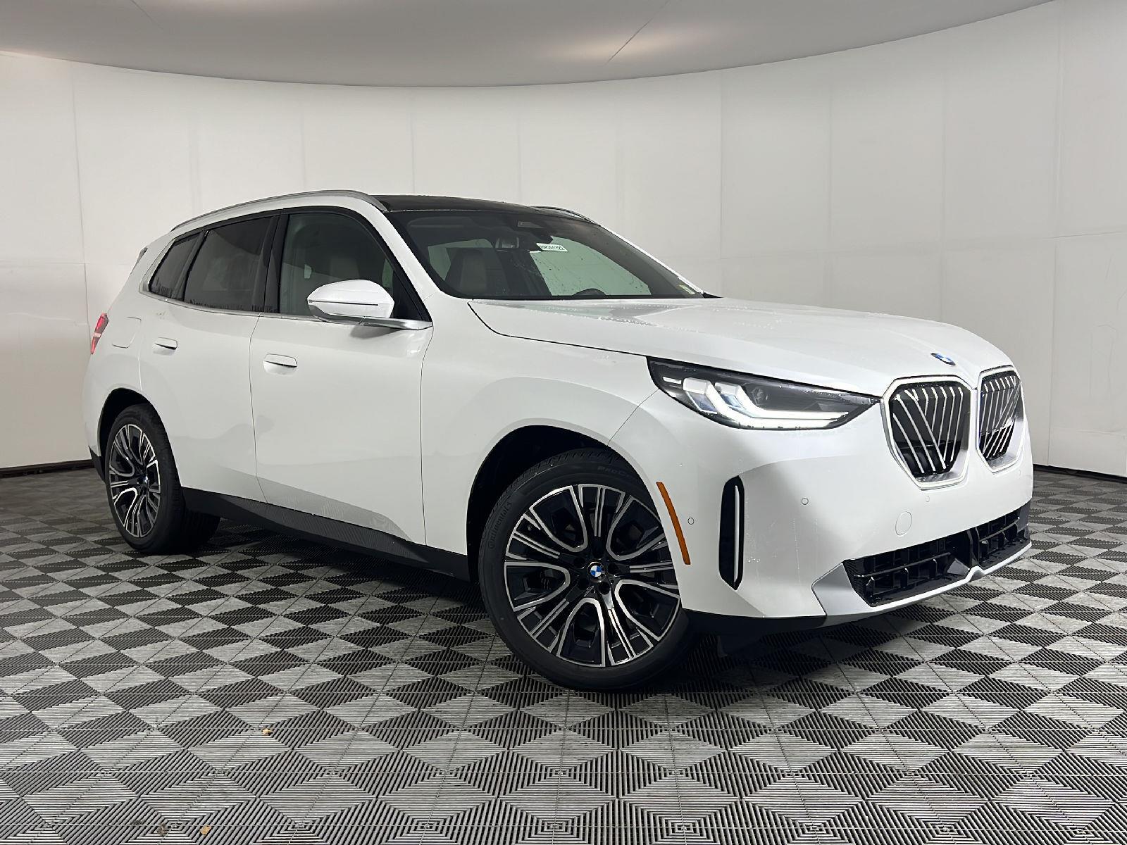 New 2026 Mineral White Metallic BMW 30 xDrive image 14