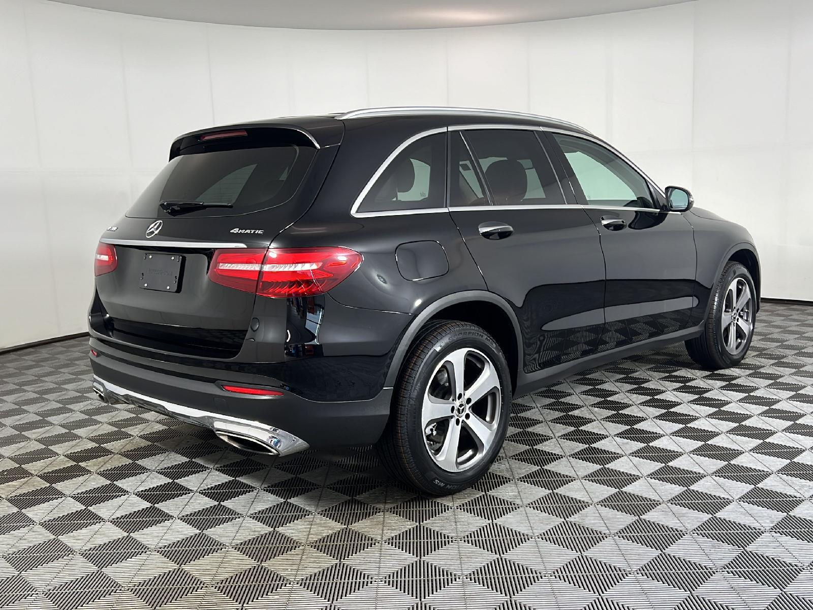 Used 2019 Black Mercedes-Benz GLC 300 image 5