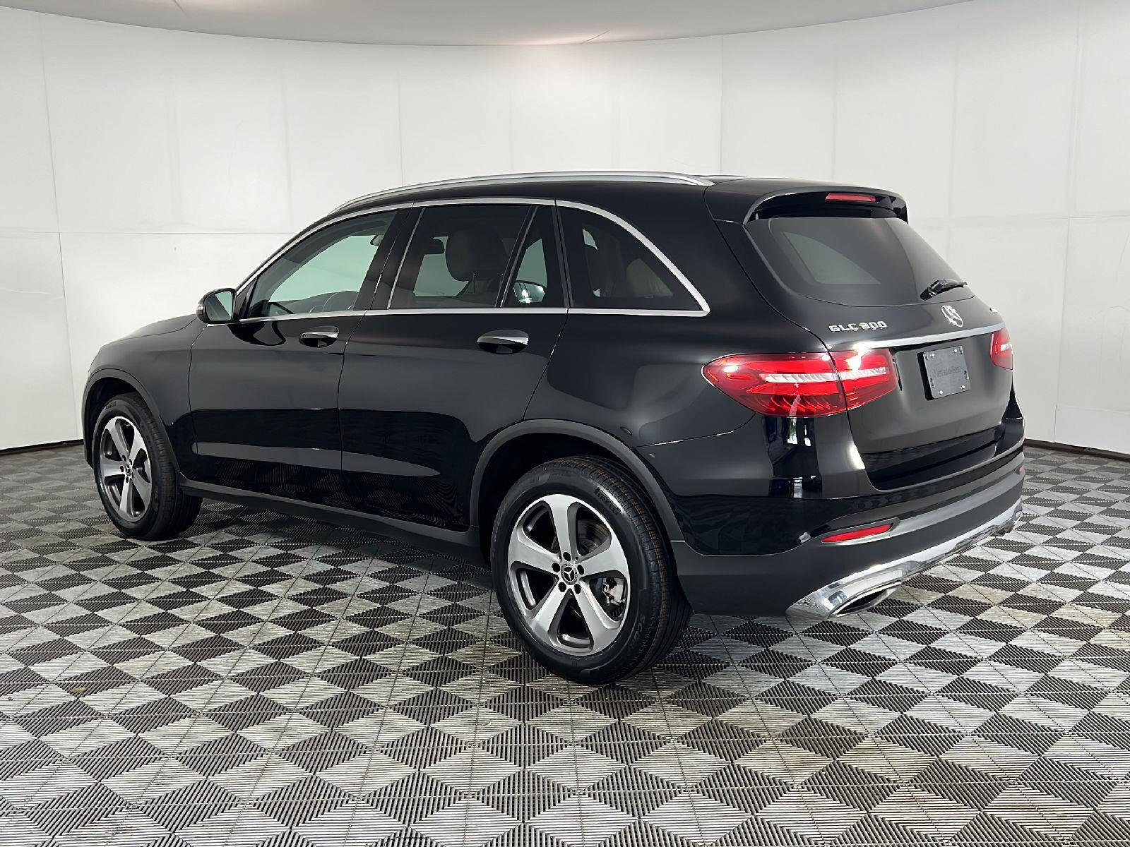 Used 2019 Black Mercedes-Benz GLC 300 image 9