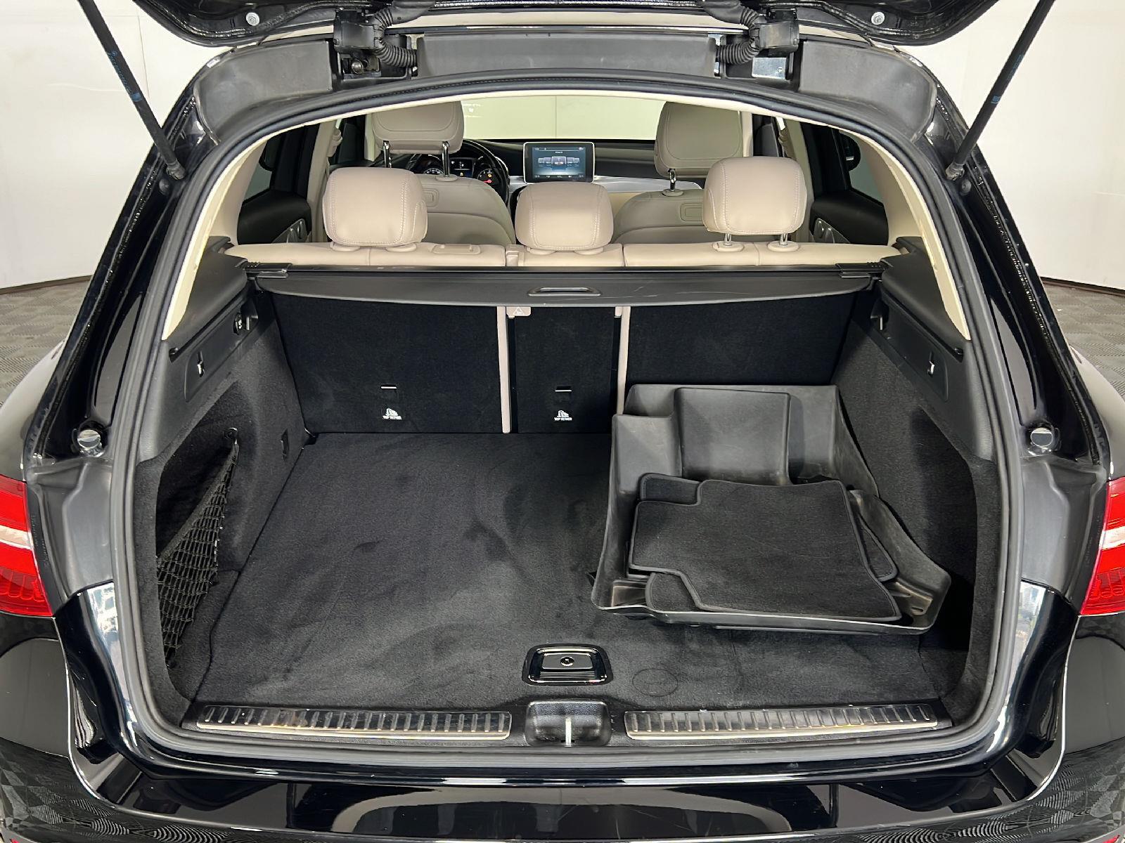 Used 2019 Black Mercedes-Benz GLC 300 image 22