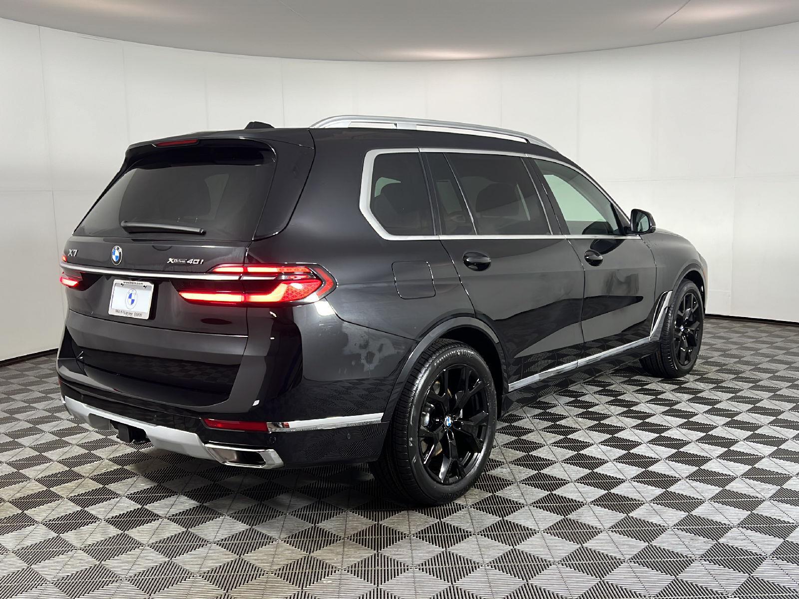 Used 2024 Black Sapphire Metallic BMW xDrive40i image 5
