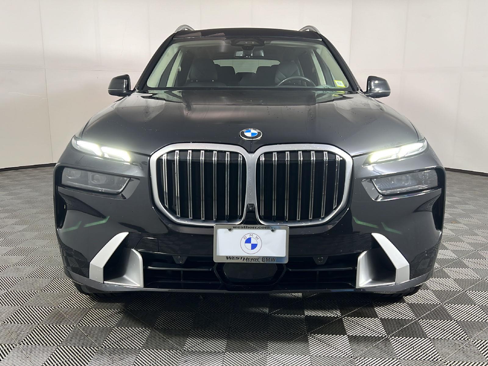 Used 2024 Black Sapphire Metallic BMW xDrive40i image 13
