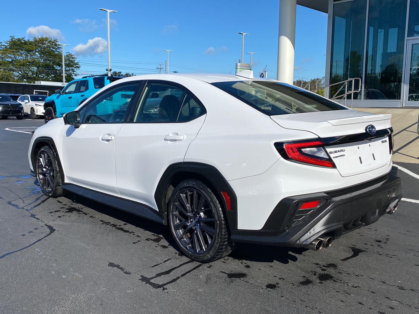 Used 2024 Ceramic White Subaru Premium image 5