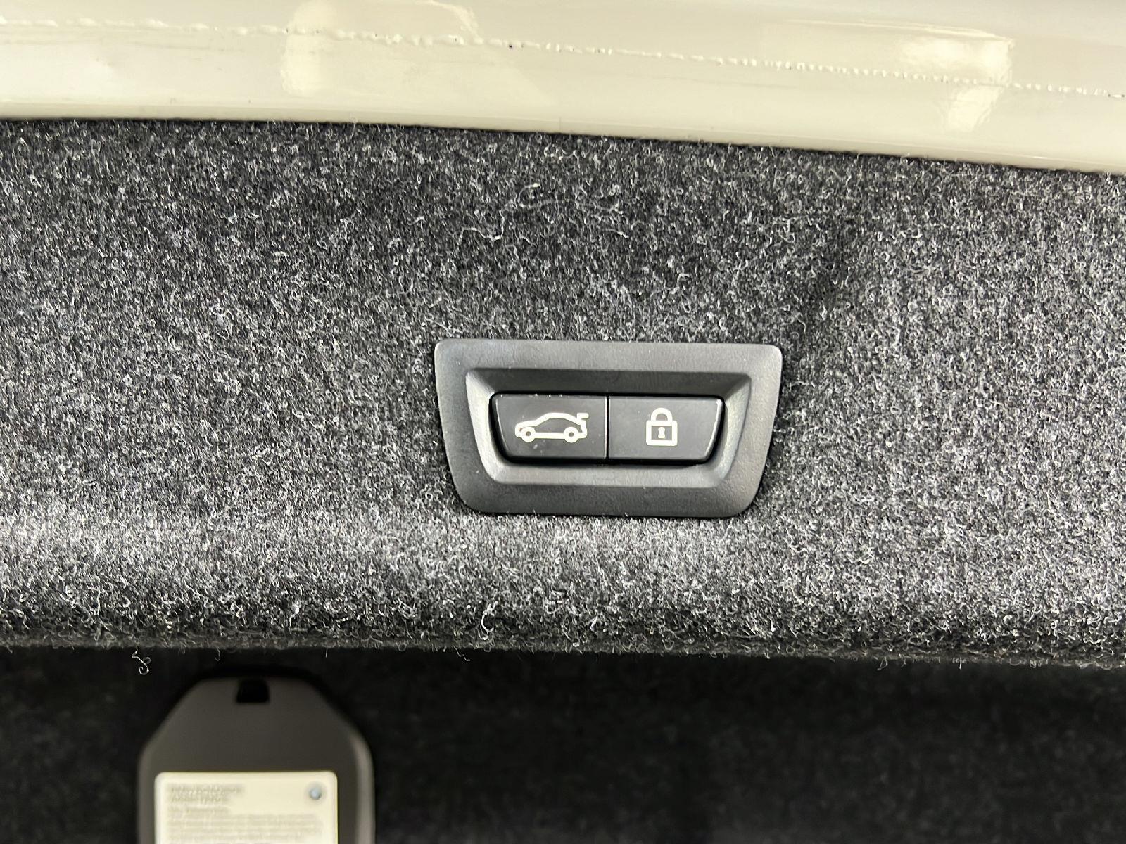 Used 2021 Mineral White Metallic BMW 330i xDrive image 29