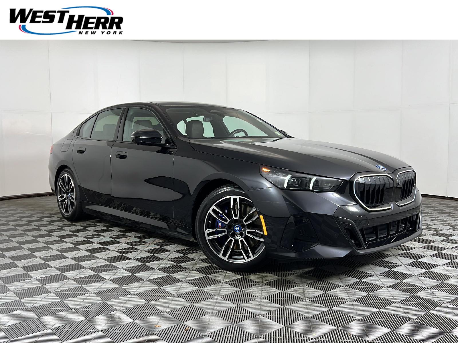 Black Sapphire Metallic 2025 BMW 5 Series Sedan All-Wheel Drive Automatic