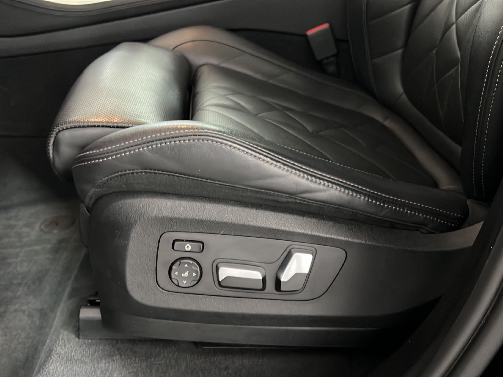 Used 2023 Black Sapphire Metallic BMW xDrive40i image 14