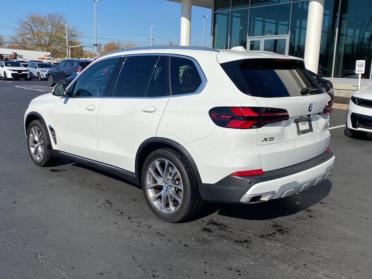 Certified Used 2024 Wh Bmw  image 5