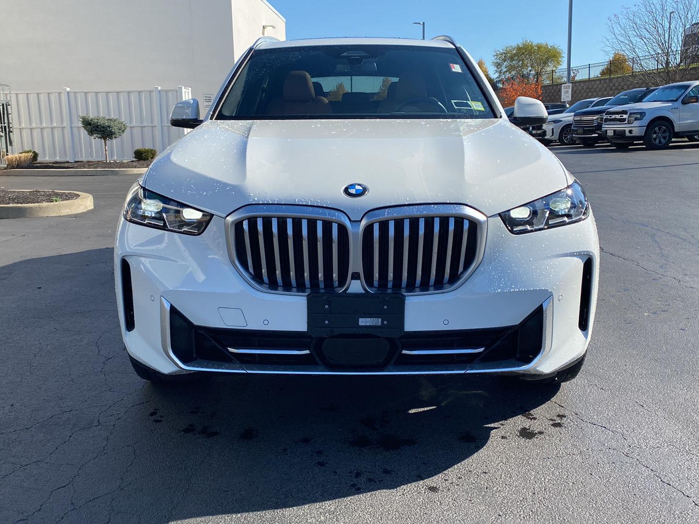 Certified Used 2024 Wh Bmw  image 8