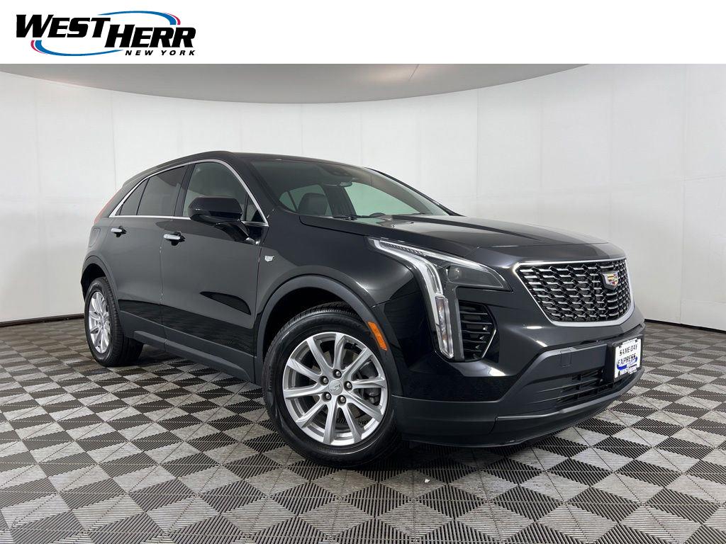  2023 Cadillac XT4 Luxury FWD   