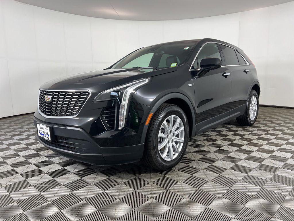 Used 2023 Black Metallic Cadillac Luxury image 13
