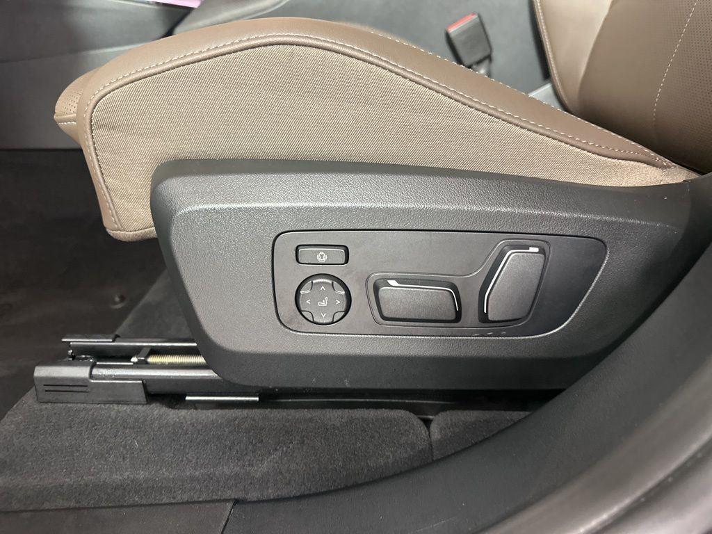 Used 2025 Dark Graphite BMW 30 xDrive image 11