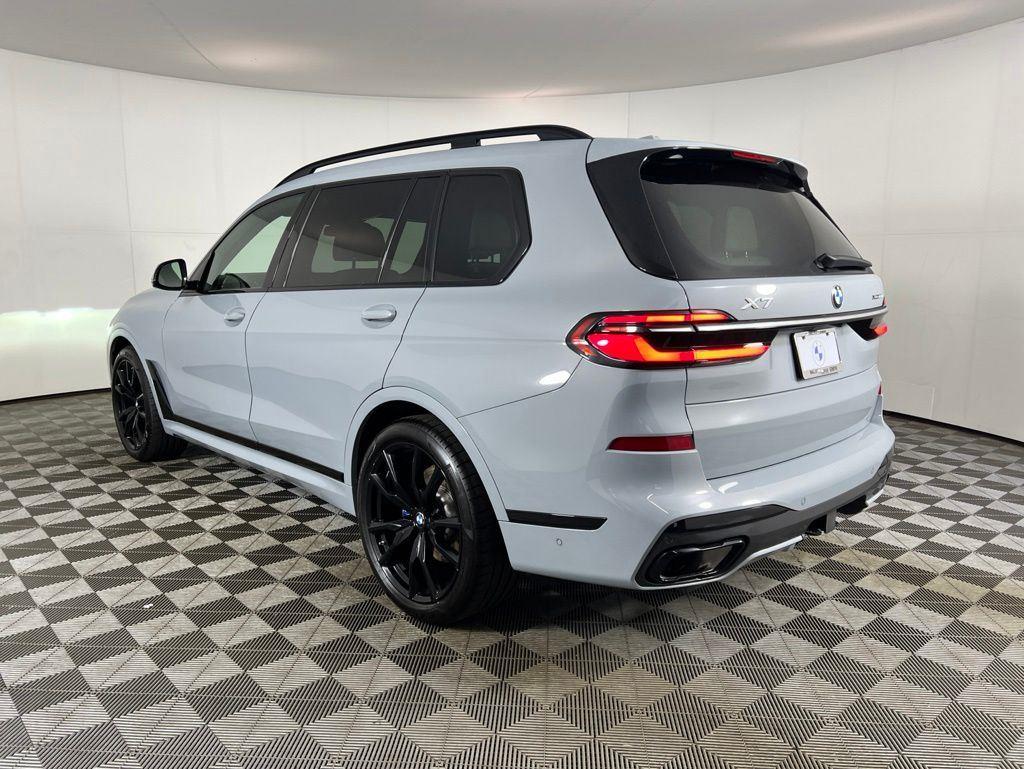 Used 2023 Gray Metallic BMW xDrive40i image 9