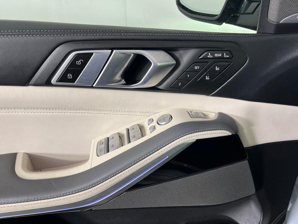 Used 2023 Gray Metallic BMW xDrive40i image 17