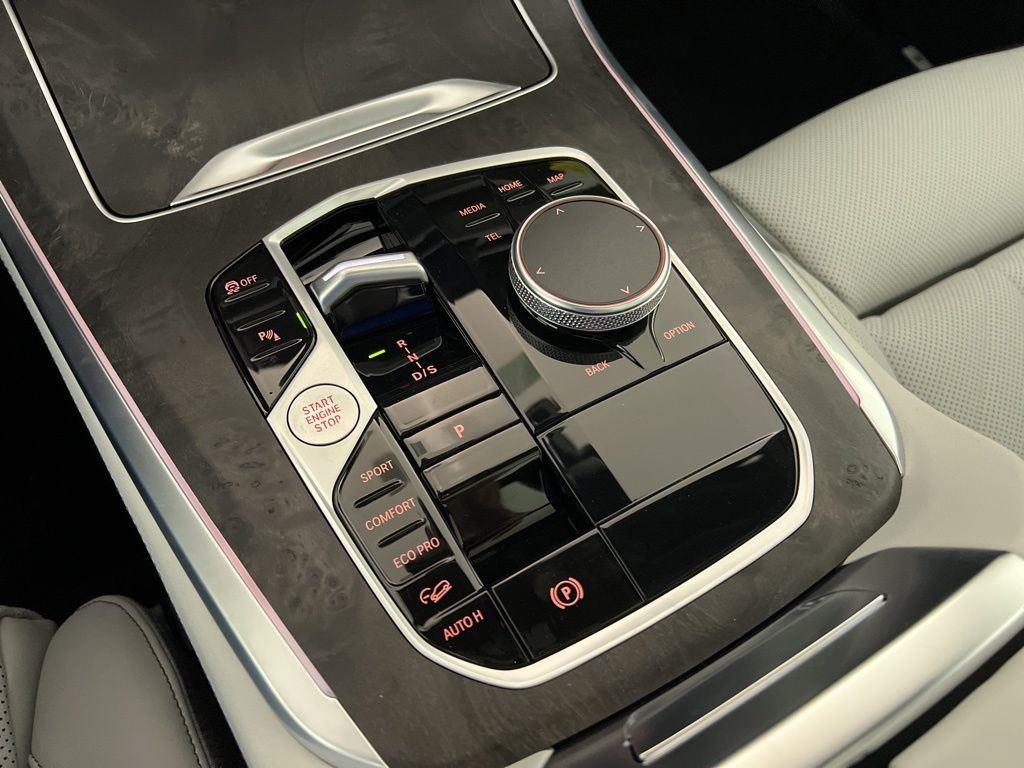 New 2026 Gray Metallic BMW xDrive40i image 12
