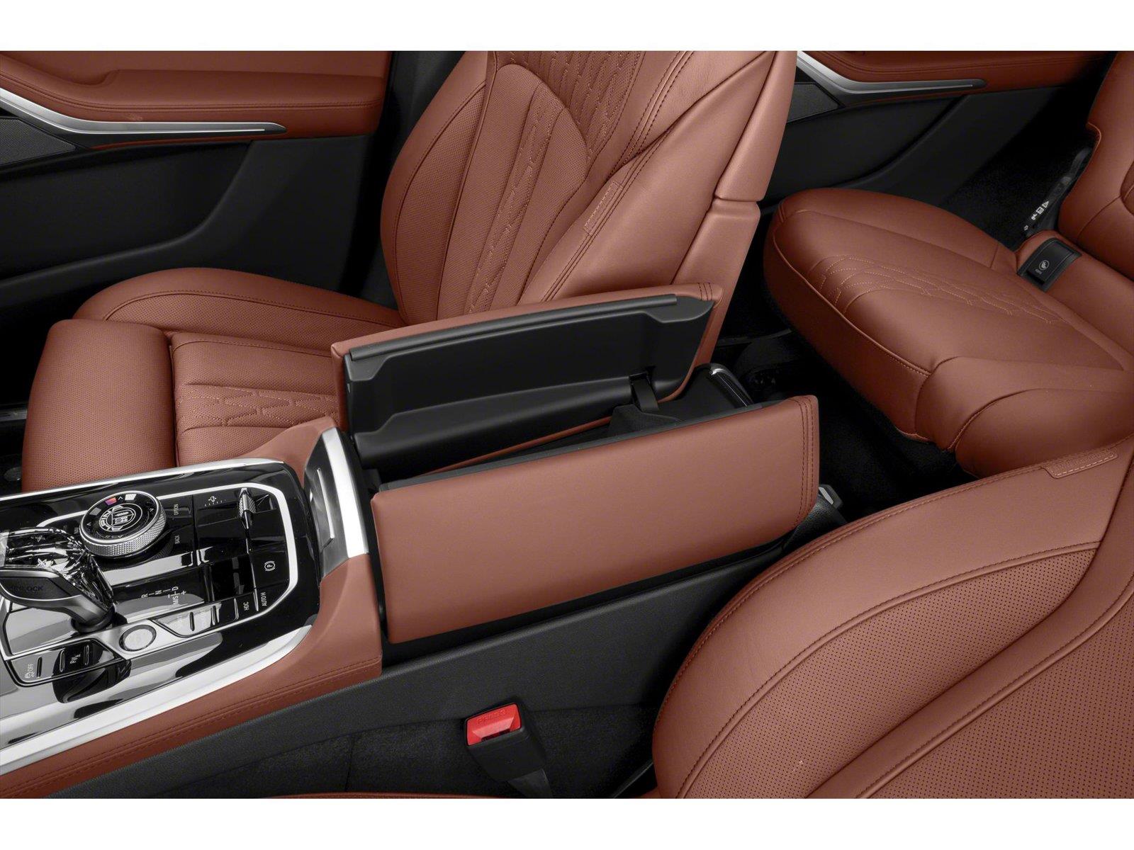 New 2026 Brass Metallic BMW ALPINA XB7 image 8
