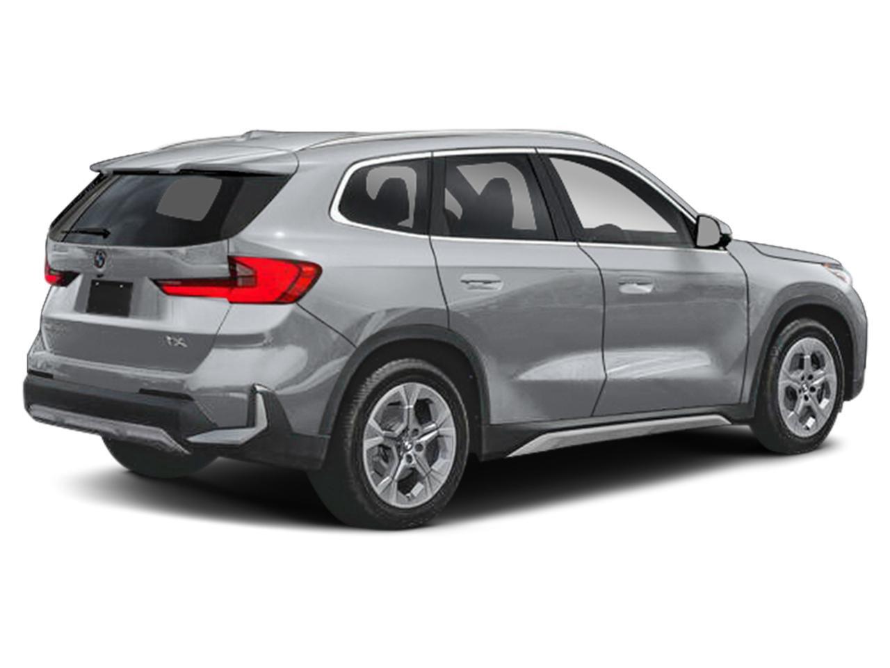 New 2027 Space Silver Metallic BMW xDrive28i image 3