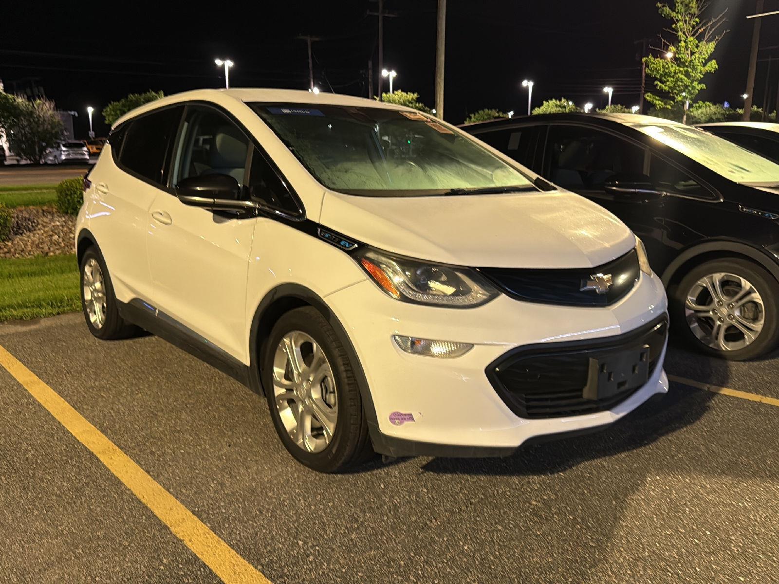 2018 Chevrolet Bolt EV LT Auto's photo