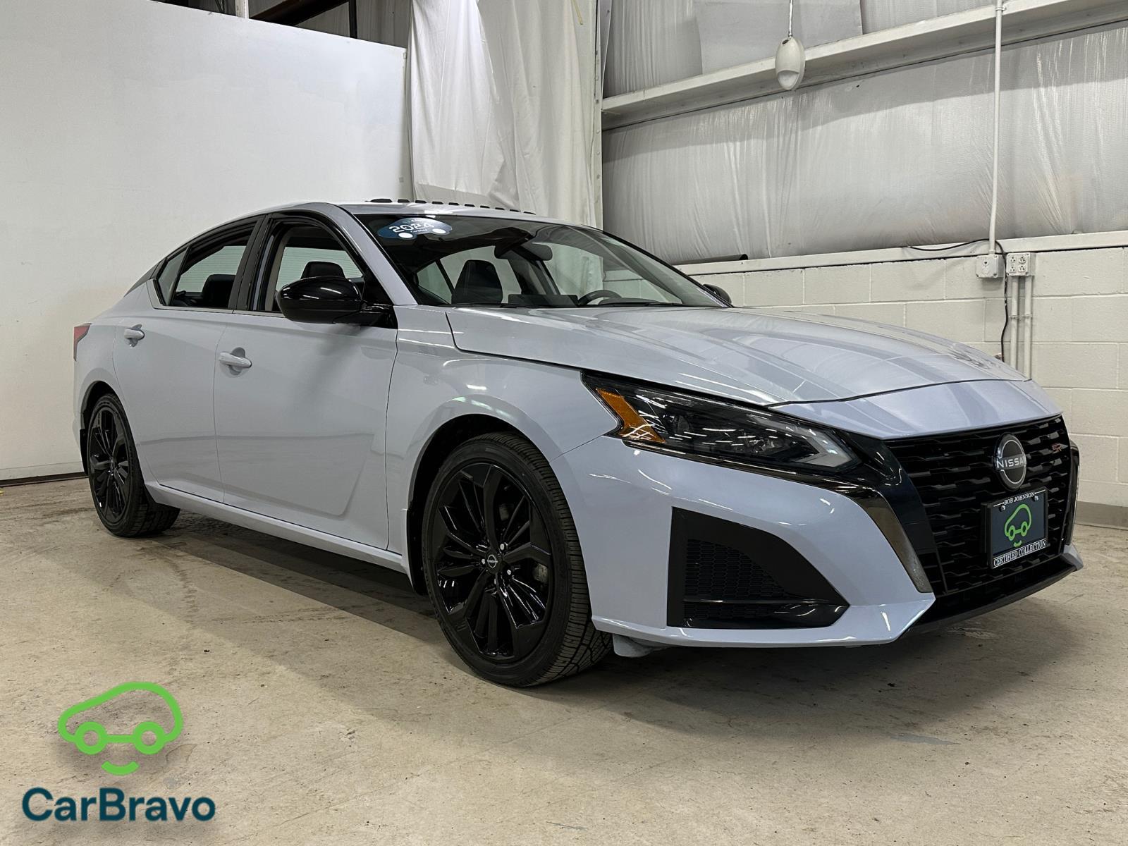 Gray Sky Pearl 2024 Nissan Altima 2.5 SR FWD Sedan Front-Wheel Drive Continuously Variable Transmission