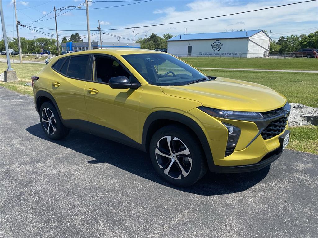 Nitro Yellow Metallic 2024 Chevrolet Trax SUV / Crossover Front-Wheel Drive 6-Speed Automatic