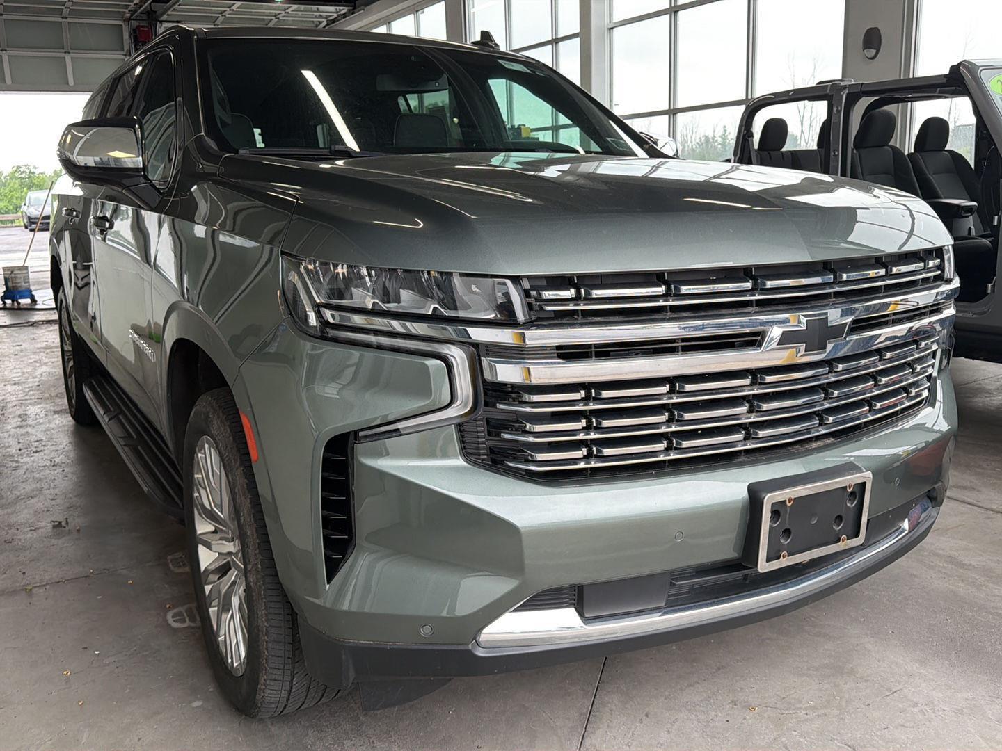 Silver Sage Metallic 2023 Chevrolet Suburban SUV / Crossover Four-Wheel Drive Automatic