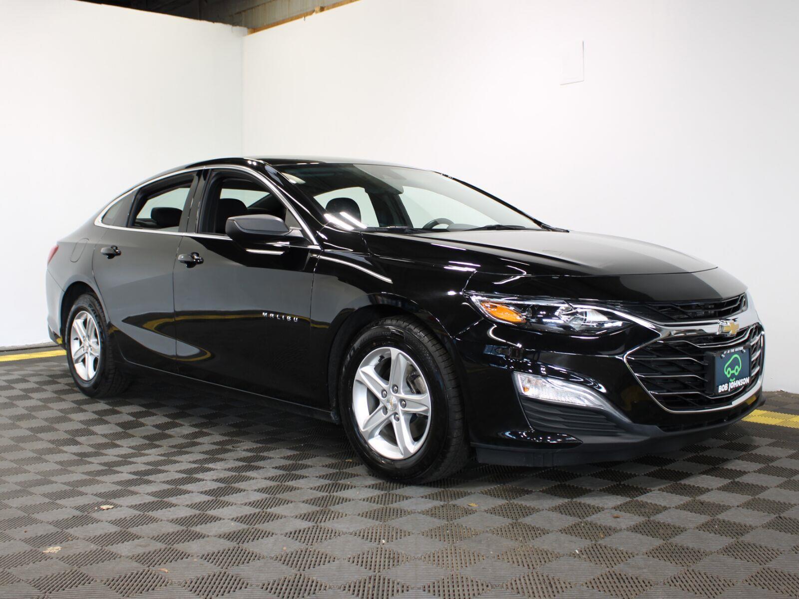 Mosaic Black Metallic 2023 Chevrolet Malibu Sedan Front-Wheel Drive Continuously Variable Transmission