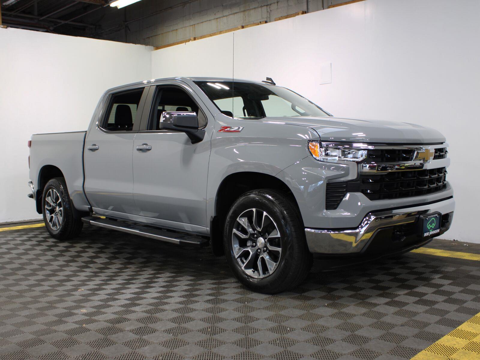 Slate Gray Metallic 2024 Chevrolet Silverado 1500 Pickup Truck Four-Wheel Drive Automatic