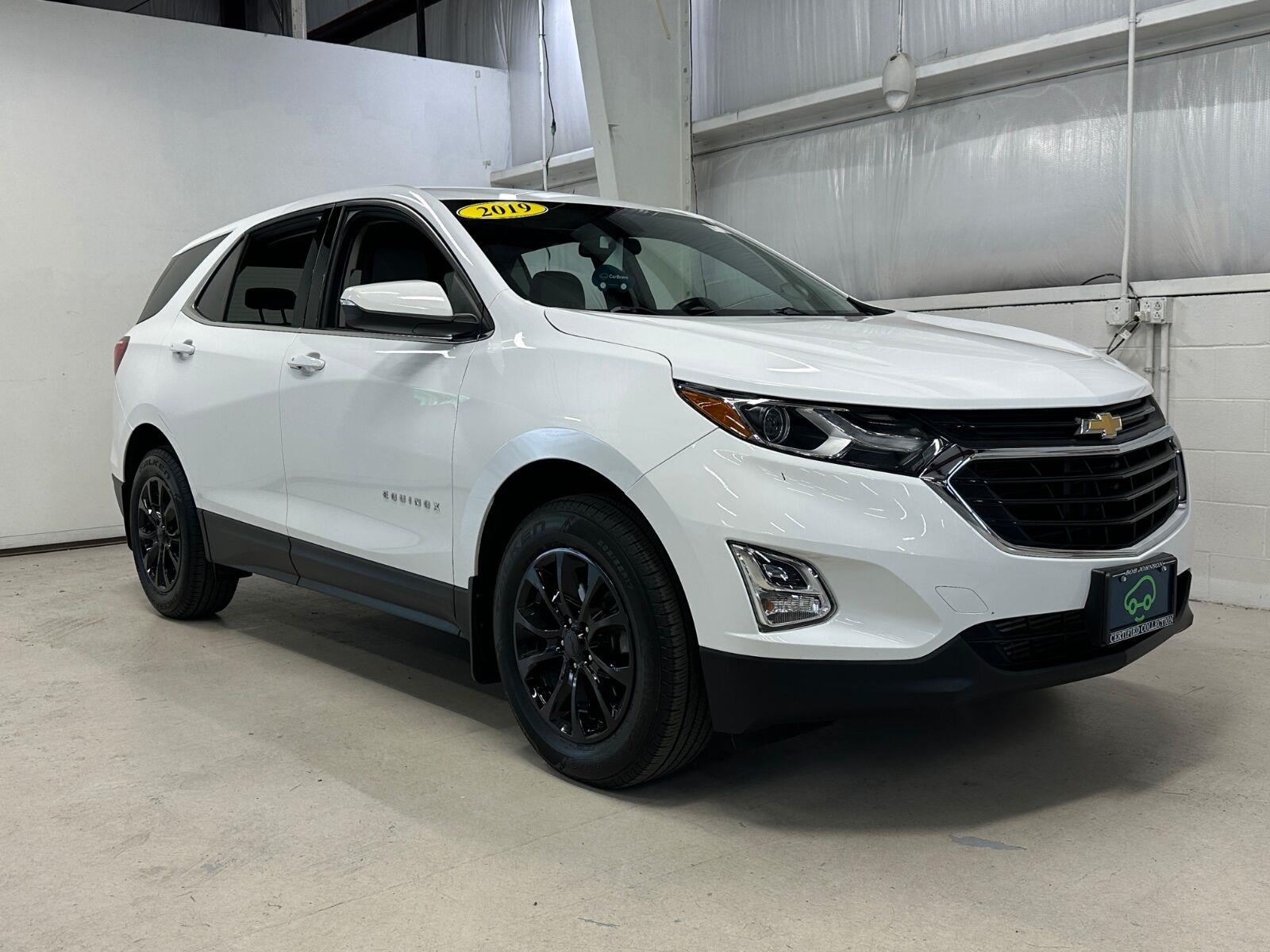 Summit White 2019 Chevrolet Equinox SUV / Crossover Four-Wheel Drive 6-Speed Automatic