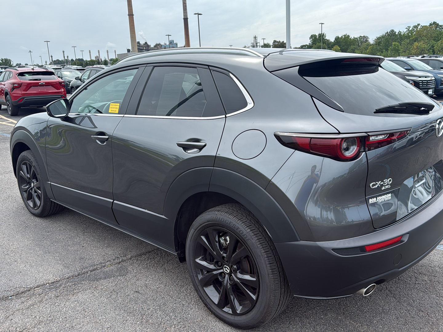 View vehicle photo 6