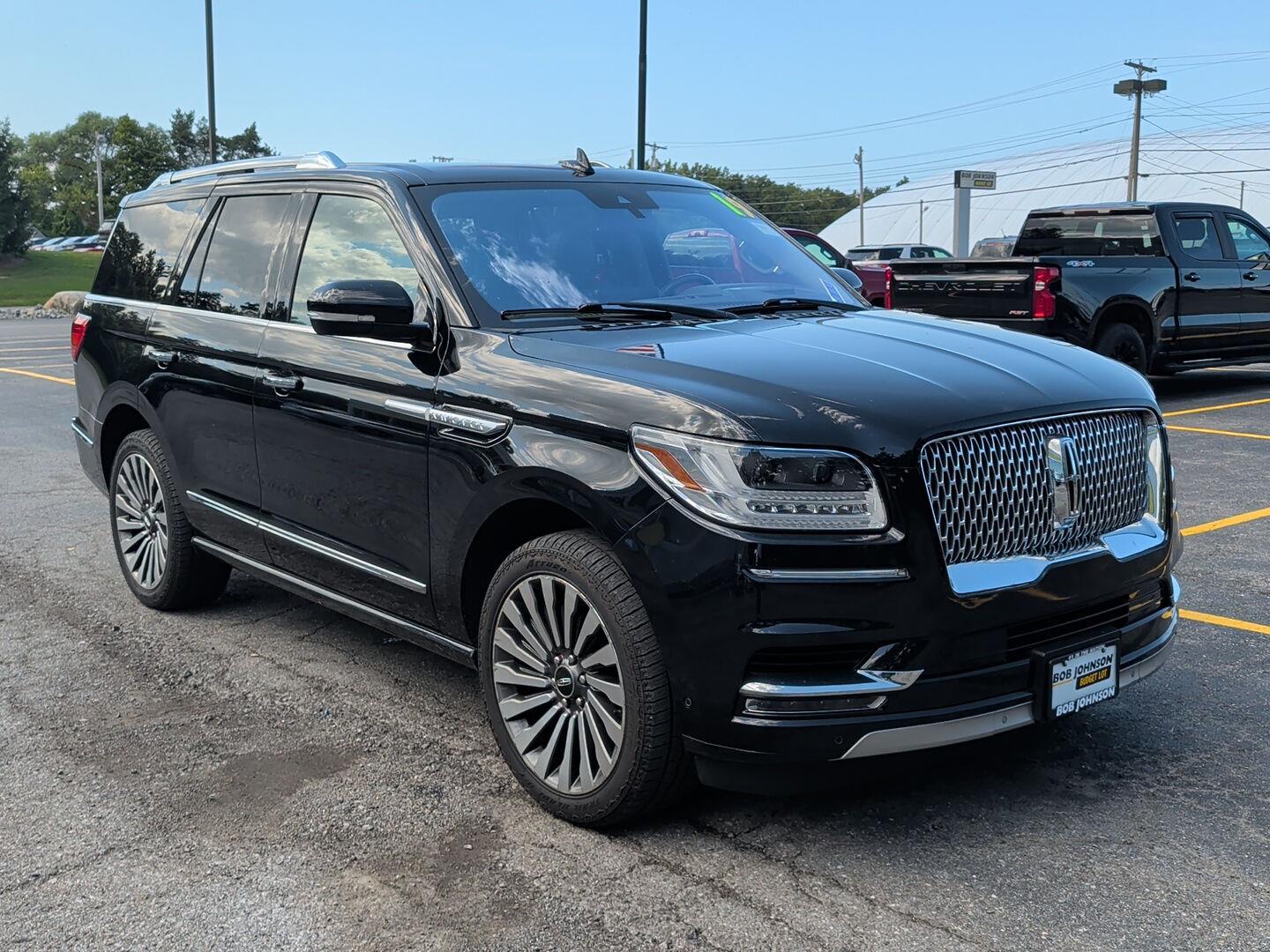 Infinite Black Metallic 2019 Lincoln Navigator SUV / Crossover Four-Wheel Drive Automatic