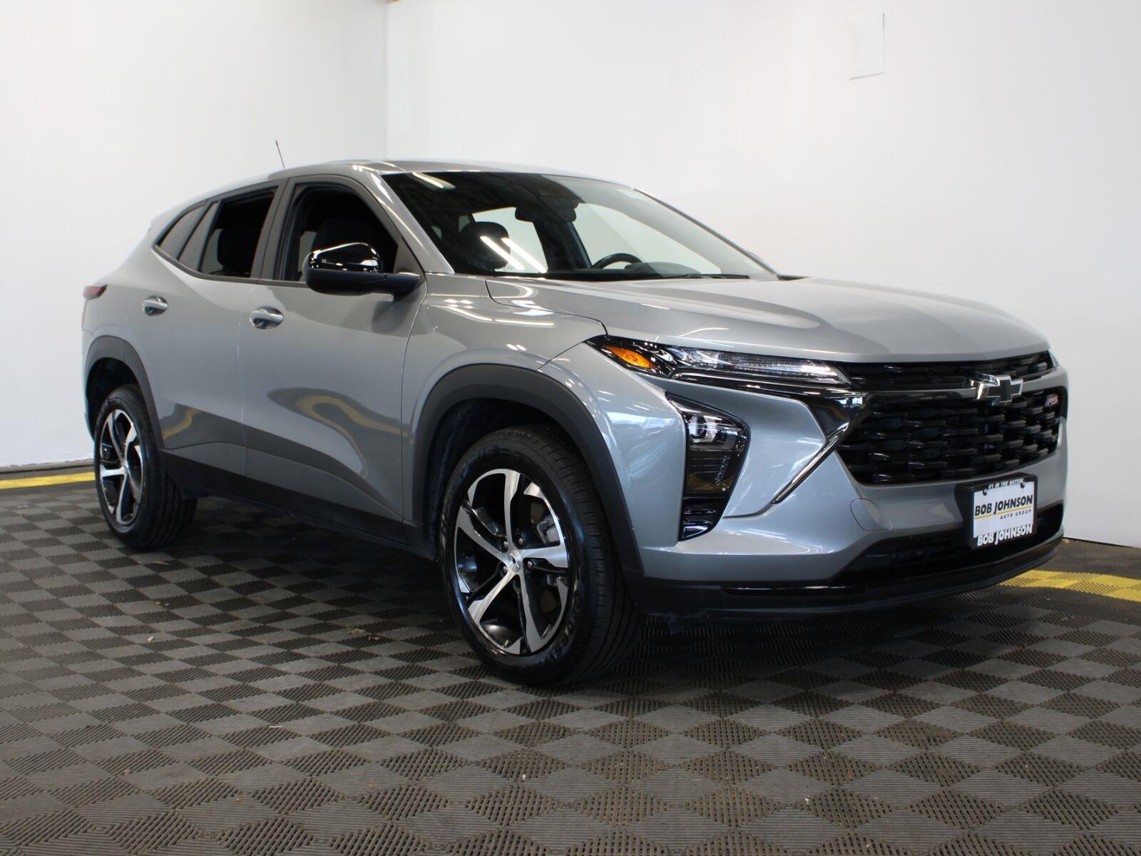 Sterling Gray Metallic 2025 Chevrolet Trax SUV / Crossover Front-Wheel Drive 6-Speed Automatic