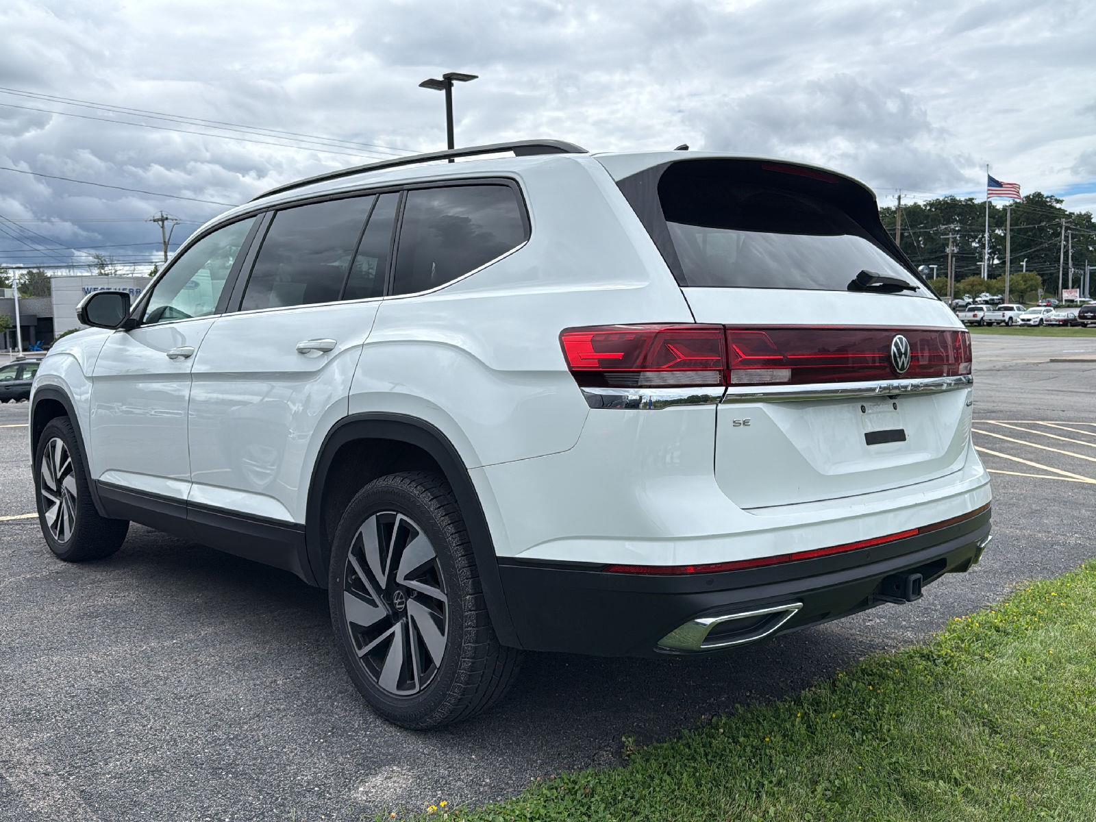 View vehicle photo 6