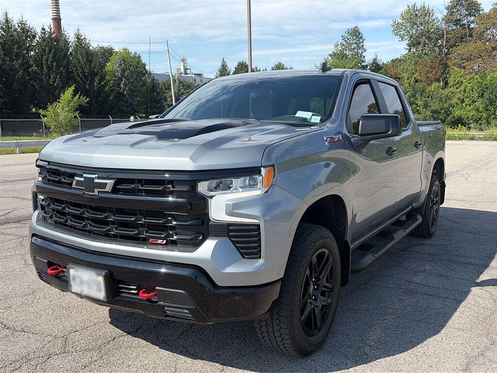 Sterling Gray Metallic 2024 Chevrolet Silverado 1500 Pickup Truck Four-Wheel Drive Automatic