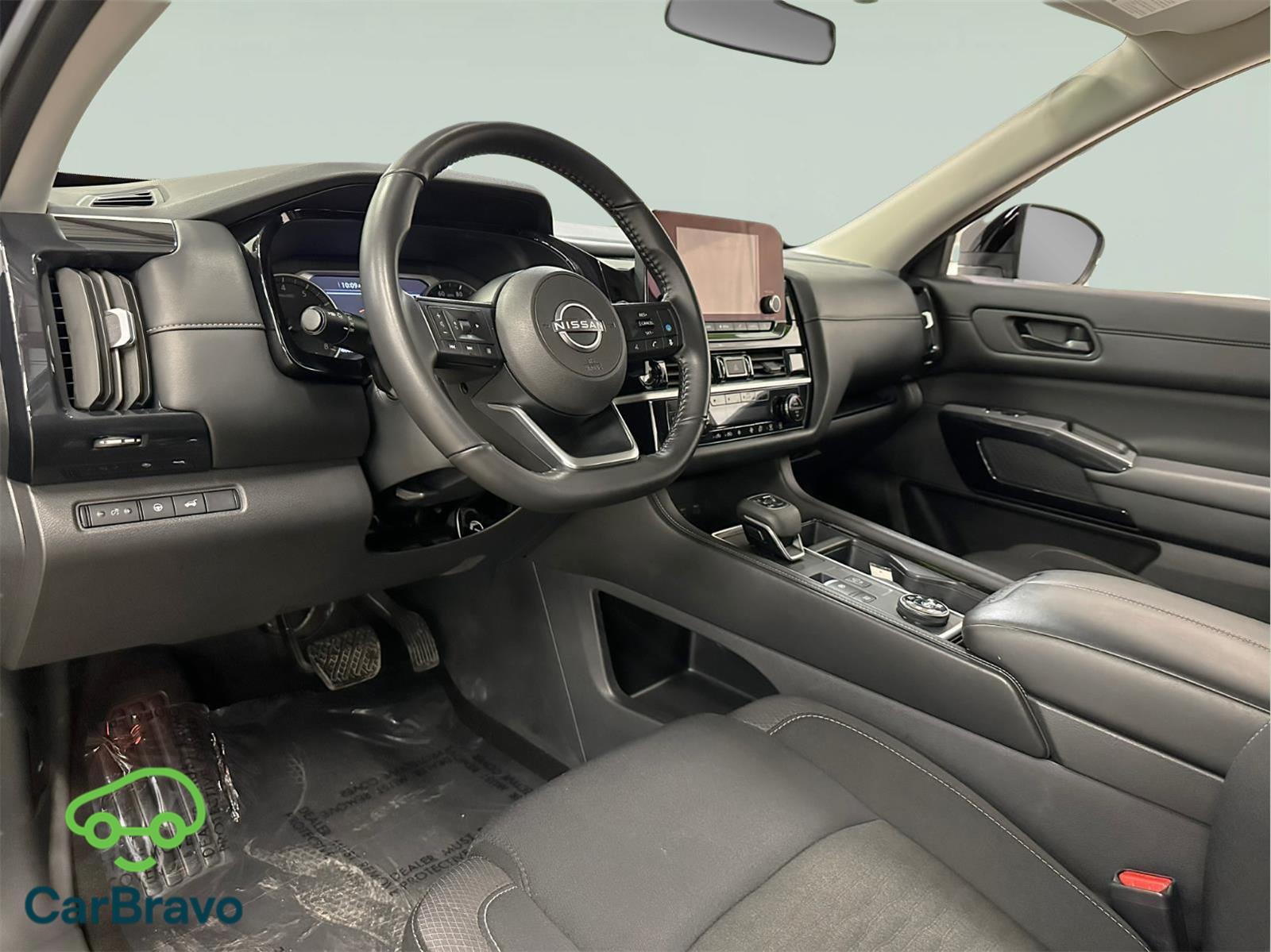 2025 Nissan Pathfinder SV 4WD