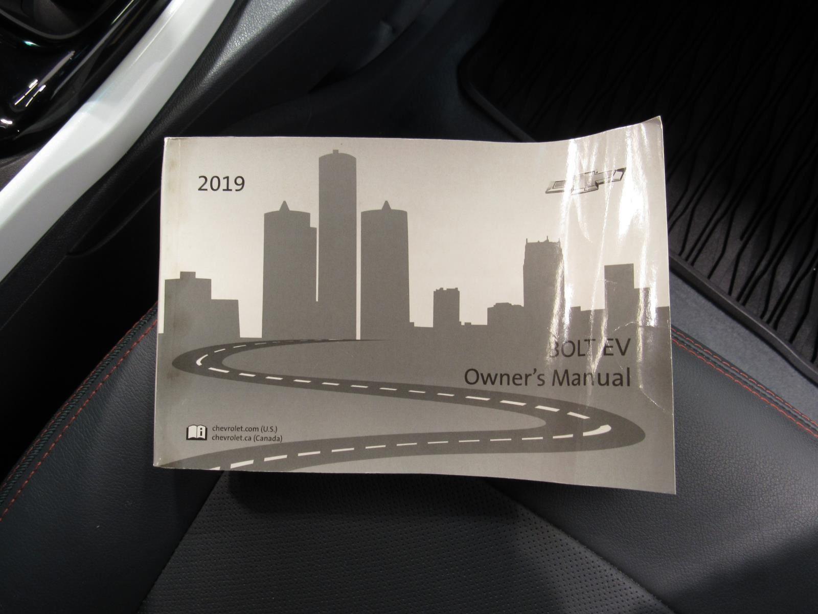 2019 Chevrolet Bolt EV Premier Auto's photo